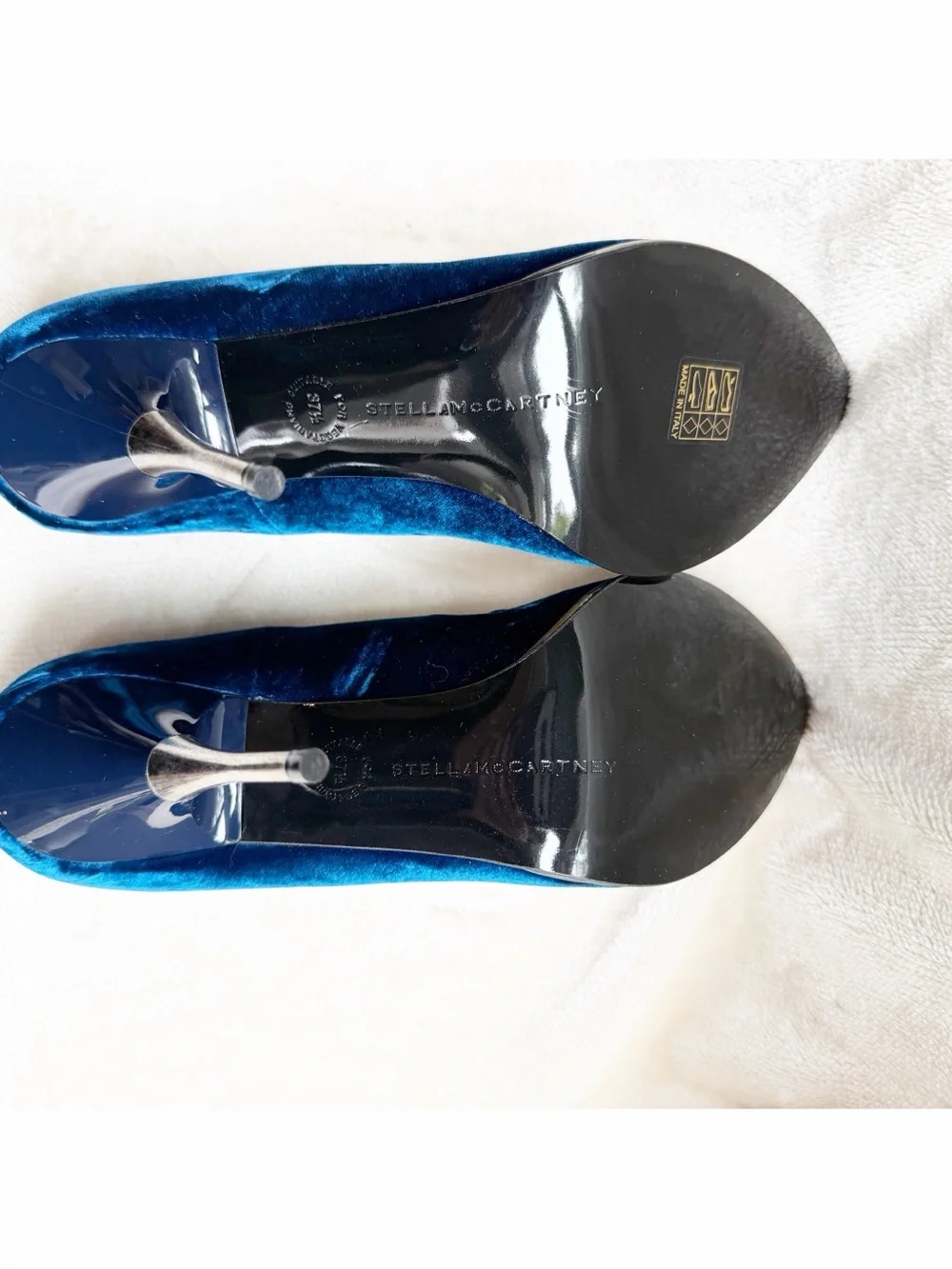 NWOT Stella McCartney Velvet Pointed Toe Pumps in Deep Blue - Picture 5 of 5